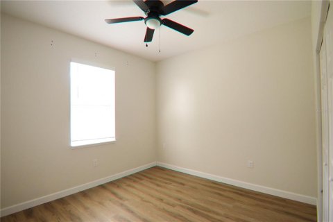 House in Orlando, Florida 4 bedrooms, 138.98 sq.m. № 1902618 - photo 13