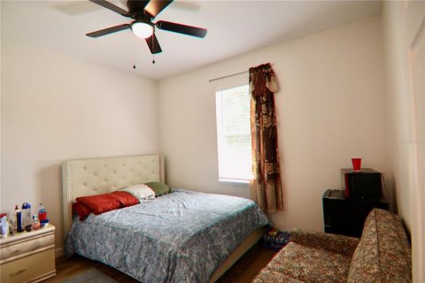 House in Orlando, Florida 4 bedrooms, 138.98 sq.m. № 1902618 - photo 15