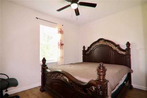 House in Orlando, Florida 4 bedrooms, 138.98 sq.m. № 1902618 - photo 14