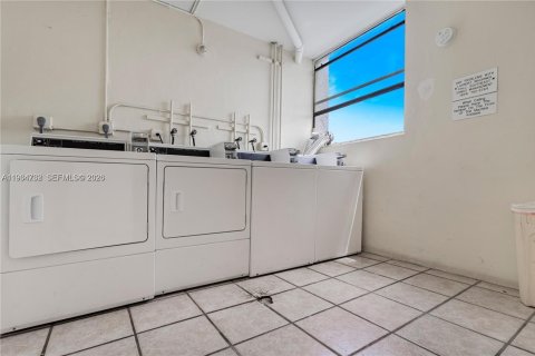 Copropriété à vendre à Coral Springs, Floride: 1 chambre, 56.3 m2 № 2028186 - photo 18