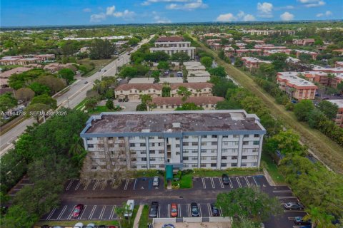 Copropriété à vendre à Coral Springs, Floride: 1 chambre, 56.3 m2 № 2028186 - photo 25