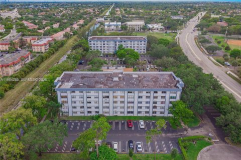 Copropriété à vendre à Coral Springs, Floride: 1 chambre, 56.3 m2 № 2028186 - photo 27