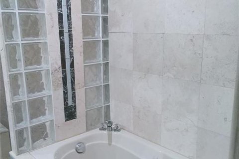 Copropriété à vendre à Tampa, Floride: 2 chambres, 125.6 m2 № 2134344 - photo 14