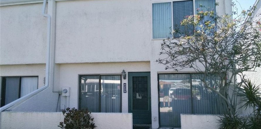 Condo à Tampa, Floride, 2 chambres  № 2134344