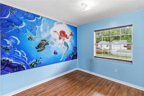 House in Casselberry, Florida 4 bedrooms, 134.15 sq.m. № 2236250 - photo 13