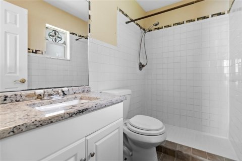 House in Casselberry, Florida 4 bedrooms, 134.15 sq.m. № 2236250 - photo 9