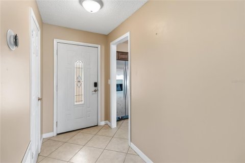 House in Casselberry, Florida 4 bedrooms, 134.15 sq.m. № 2236250 - photo 21