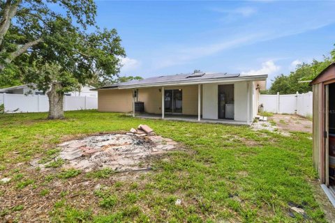 House in Casselberry, Florida 4 bedrooms, 134.15 sq.m. № 2236250 - photo 27