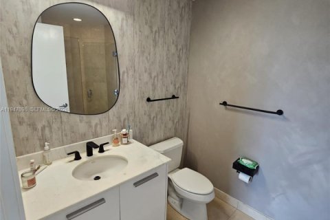 Copropriété à vendre à Miami, Floride: 2 chambres, 127.09 m2 № 2003258 - photo 13