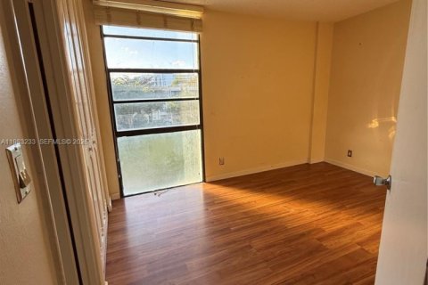 Купить кондоминиум в Авентура, Флорида 2 спальни, 92.34м2, № 2044805 - фото 7