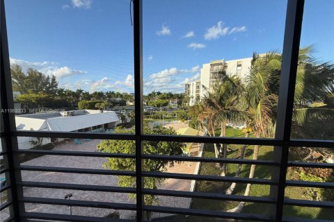 Купить кондоминиум в Авентура, Флорида 2 спальни, 92.34м2, № 2044805 - фото 11