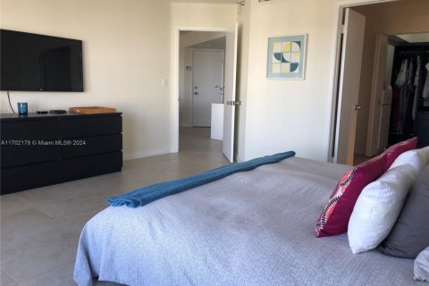 Condo in Aventura, Florida, 2 bedrooms  № 1862245 - photo 20