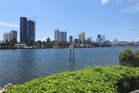 Condo in Aventura, Florida, 2 bedrooms  № 1862245 - photo 8