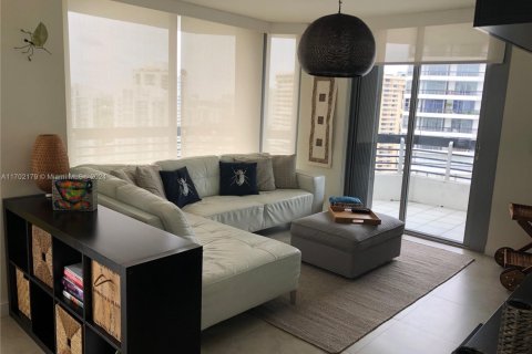 Condo in Aventura, Florida, 2 bedrooms  № 1862245 - photo 11