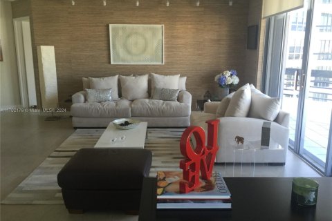Condo in Aventura, Florida, 2 bedrooms  № 1862245 - photo 1