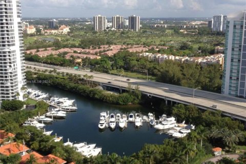 Condo in Aventura, Florida, 2 bedrooms  № 1862245 - photo 4