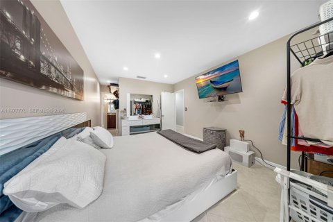 Touwnhouse à vendre à Cutler Bay, Floride: 2 chambres, 96.15 m2 № 2046167 - photo 14