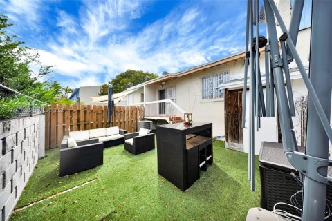 Touwnhouse à vendre à Cutler Bay, Floride: 2 chambres, 96.15 m2 № 2046167 - photo 7