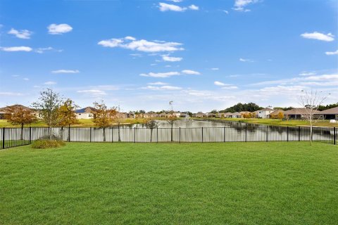 House in Vero Beach, Florida 3 bedrooms, 214.79 sq.m. № 2086641 - photo 25