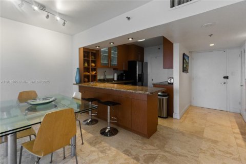 Снять в аренду кондоминиум в Майами-Бич, Флорида 2 спальни, 110.55м2, № 2082521 - фото 5