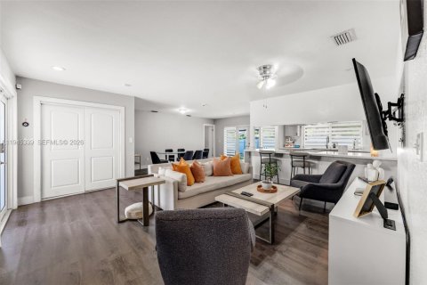 Casa en venta en Homestead, Florida, 3 dormitorios, 128.95 m2 № 2001793 - foto 5