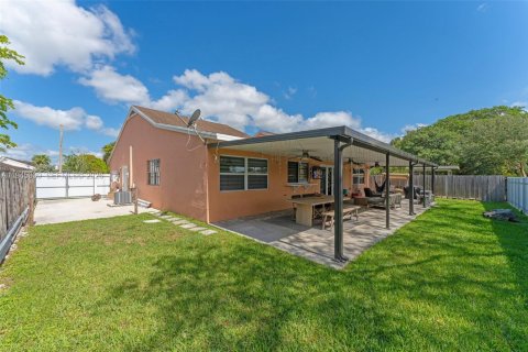 Casa en venta en Homestead, Florida, 3 dormitorios, 128.95 m2 № 2001793 - foto 27