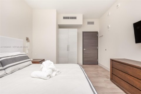 Condominio en venta en Hollywood, Florida, 1 dormitorio № 2020787 - foto 13