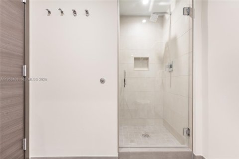 Condominio en venta en Hollywood, Florida, 1 dormitorio № 2020787 - foto 11