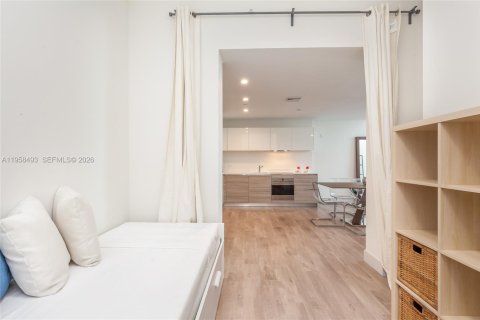 Condominio en venta en Hollywood, Florida, 1 dormitorio № 2020787 - foto 17