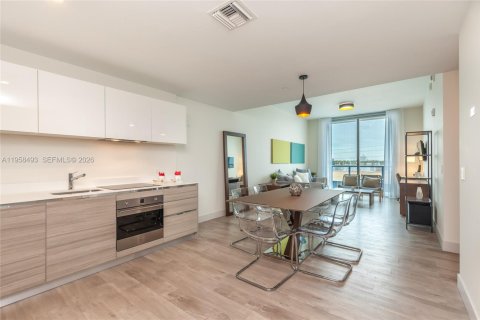 Condominio en venta en Hollywood, Florida, 1 dormitorio № 2020787 - foto 3