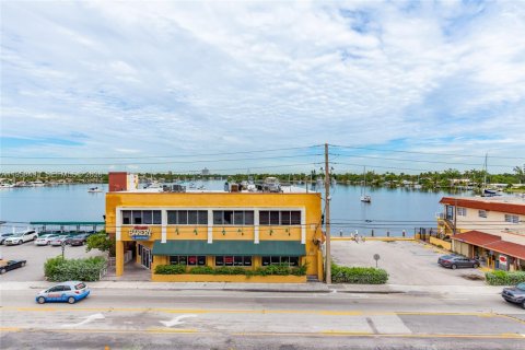 Condominio en venta en Hollywood, Florida, 1 dormitorio № 2020787 - foto 26