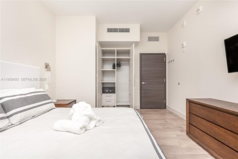 Condominio en venta en Hollywood, Florida, 1 dormitorio № 2020787 - foto 14