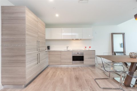 Condominio en venta en Hollywood, Florida, 1 dormitorio № 2020787 - foto 8