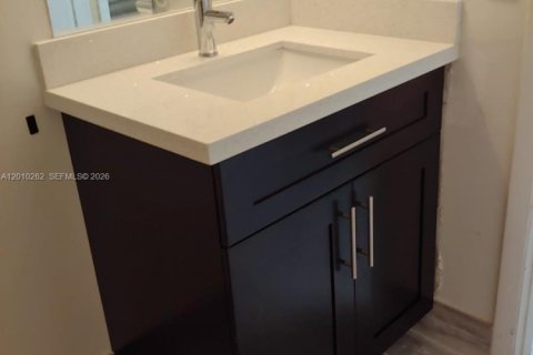 Copropriété à vendre à Cutler Bay, Floride: 2 chambres, 103.4 m2 № 2090322 - photo 17