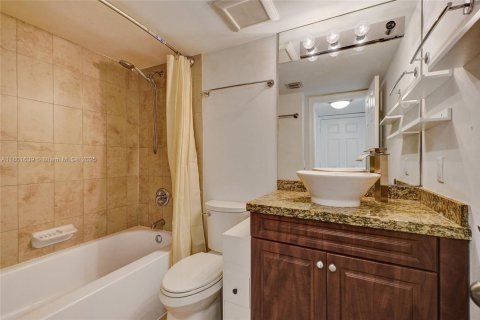 Condo in Davie, Florida, 2 bedrooms  № 1727710 - photo 18
