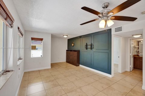 Condo in Davie, Florida, 2 bedrooms  № 1727710 - photo 4