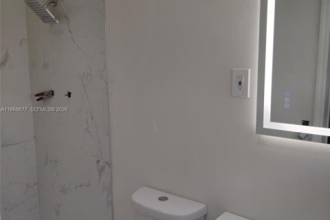 House in Miami Gardens, Florida 4 bedrooms, 147.71 sq.m. № 2030084 - photo 18