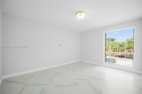 Copropriété à louer à Miami Lakes, Floride: 2 chambres, 75.81 m2 № 2366444 - photo 12