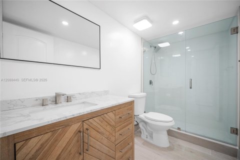 Copropriété à louer à Miami Lakes, Floride: 2 chambres, 75.81 m2 № 2366444 - photo 7