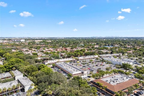 Copropriété à louer à Miami Lakes, Floride: 2 chambres, 75.81 m2 № 2366444 - photo 22