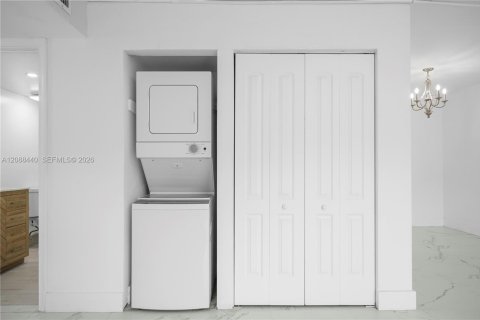 Copropriété à louer à Miami Lakes, Floride: 2 chambres, 75.81 m2 № 2366444 - photo 16