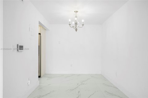 Copropriété à louer à Miami Lakes, Floride: 2 chambres, 75.81 m2 № 2366444 - photo 6