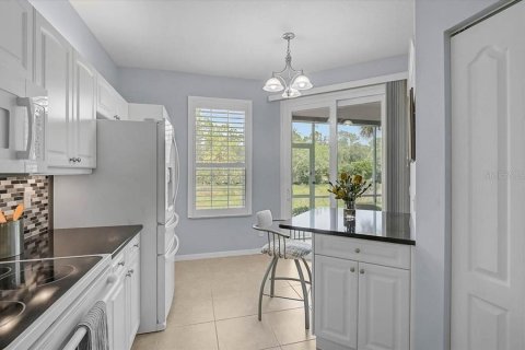 House in Venice, Florida 3 bedrooms, 141.3 sq.m. № 2157405 - photo 10