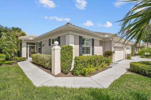 House in Venice, Florida 3 bedrooms, 141.3 sq.m. № 2157405 - photo 2