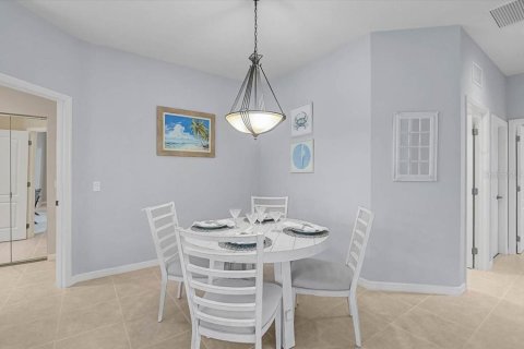 House in Venice, Florida 3 bedrooms, 141.3 sq.m. № 2157405 - photo 4