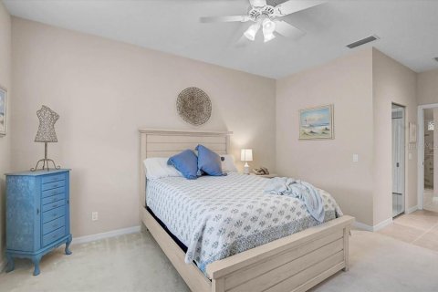 House in Venice, Florida 3 bedrooms, 141.3 sq.m. № 2157405 - photo 14