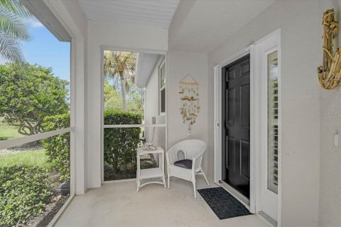 House in Venice, Florida 3 bedrooms, 141.3 sq.m. № 2157405 - photo 3