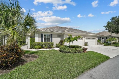 House in Venice, Florida 3 bedrooms, 141.3 sq.m. № 2157405