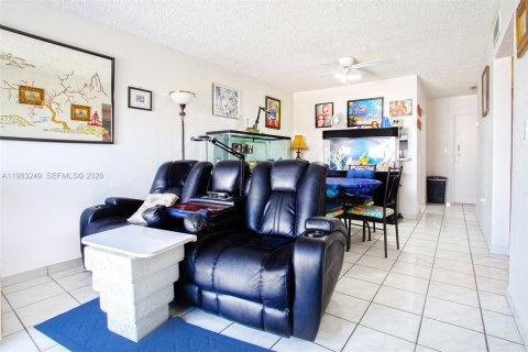 Купить кондоминиум в Майами, Флорида 2 спальни, 67.17м2, № 2049627 - фото 5