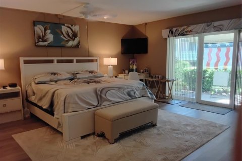 Condo in Clearwater, Florida, 1 bedroom  № 1876963 - photo 13